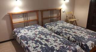 Гостиница Гостевой дом «На Чапаева» Геленджик Двухместный номер с 1 кроватью или 2 отдельными кроватями-4