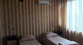 Гостиница Гостевой дом «На Чапаева» Геленджик Двухместный номер с 1 кроватью или 2 отдельными кроватями-13